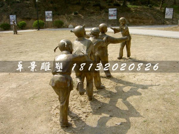 老鷹抓小雞雕塑，兒童游戲銅雕，廣場人物雕塑