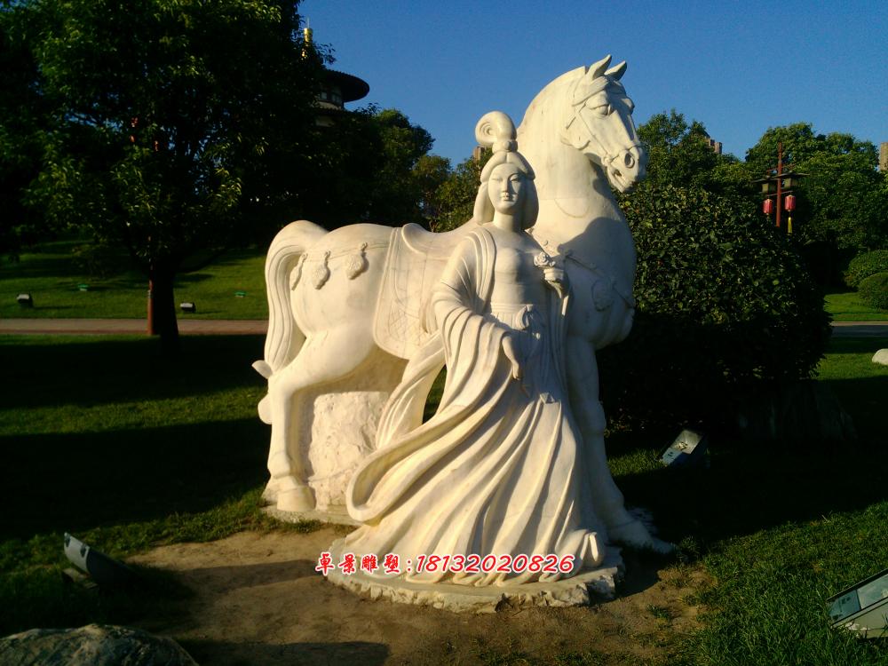 美女牽馬石雕，人物與馬雕塑