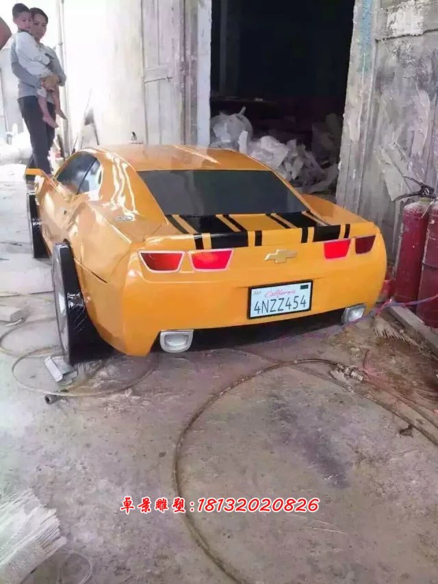 仿真汽車雕塑，廣場汽車玻璃鋼雕塑