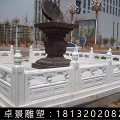 日晷銅雕，廣場日晷銅雕
