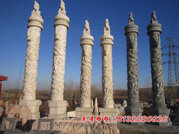 石龍柱，盤龍柱