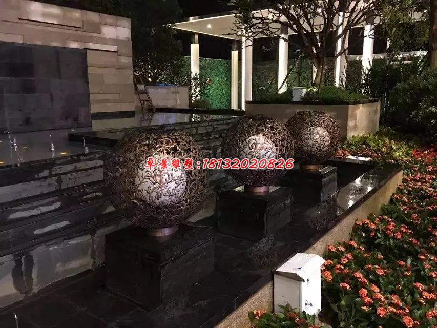 銅雕鏤空球，小區(qū)景觀銅雕 (1)