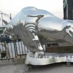 不銹鋼拓荒牛，開荒牛雕塑