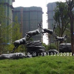 梅花鹿銅雕，跑著的梅花鹿銅雕