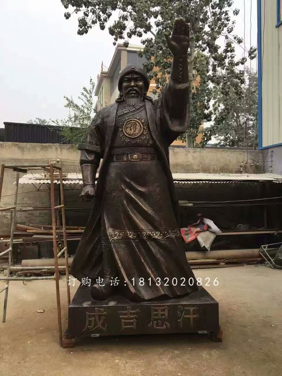 成吉思汗銅雕，廣場古人雕塑