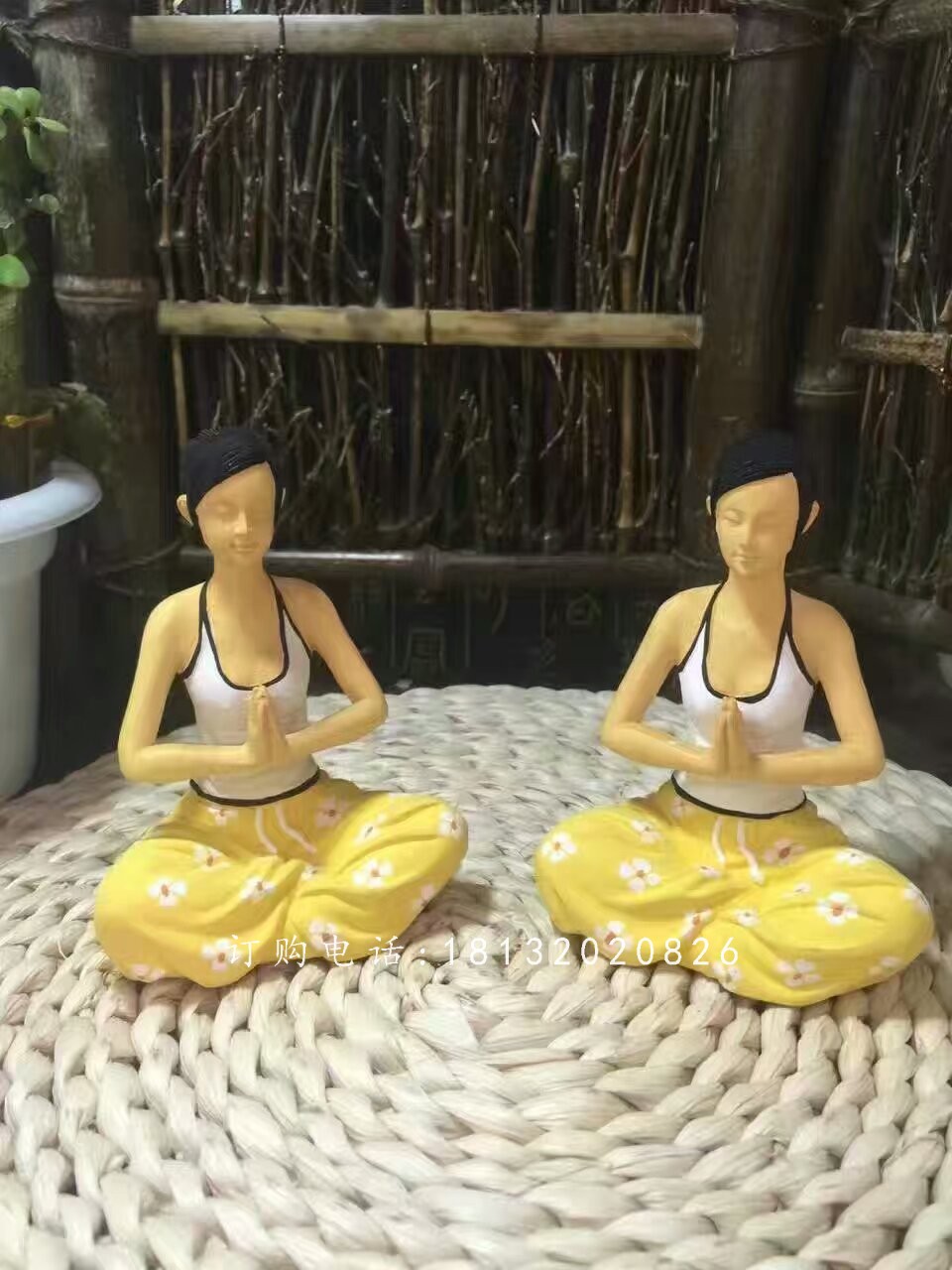 練瑜伽的女孩雕塑，玻璃鋼人物雕塑