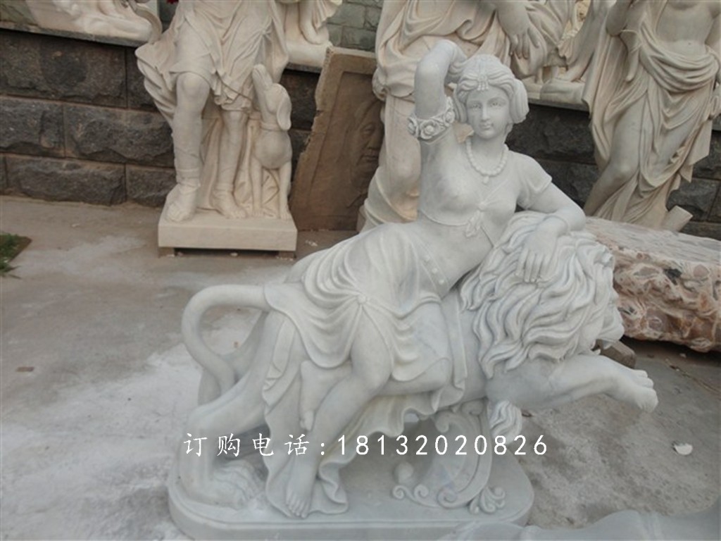 騎獅子的西方美女雕塑，廣場(chǎng)景觀雕塑