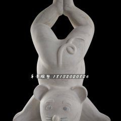 倒立的老鼠石雕，卡通動(dòng)物石雕