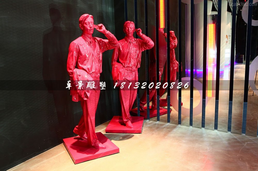 打電話雕塑，玻璃鋼現(xiàn)代人物雕塑