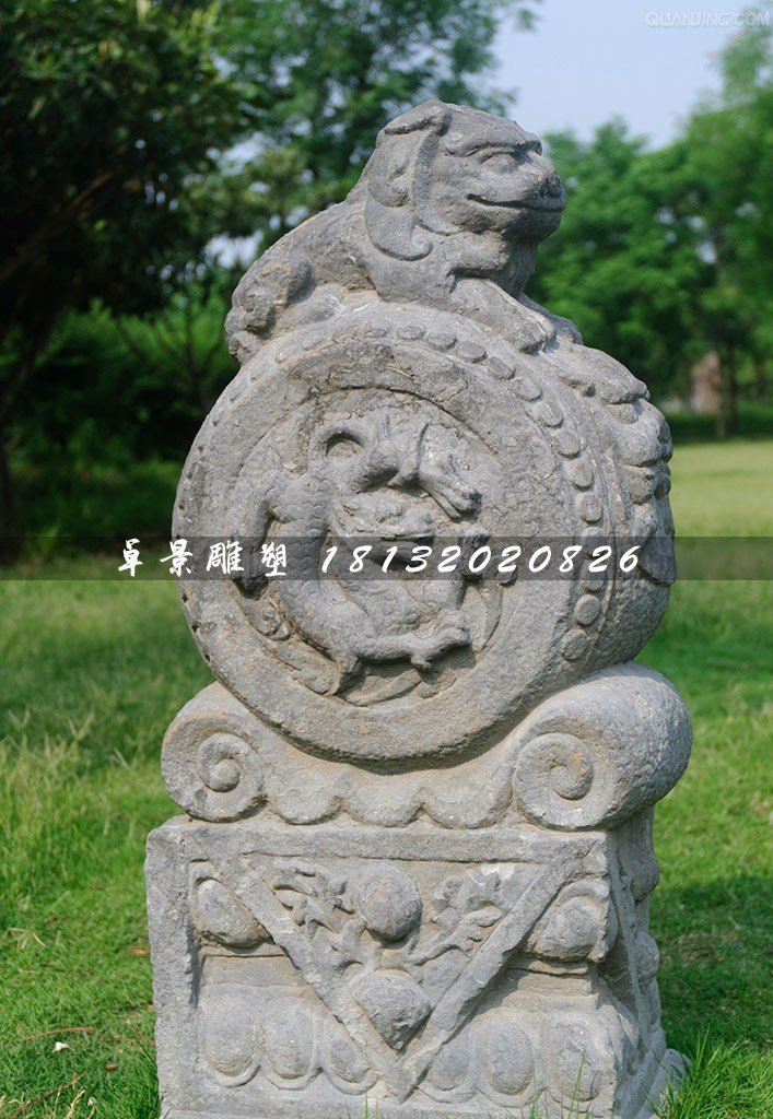 仿古石門墩，獅子抱鼓石