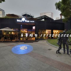 偶遇銅雕，街邊景觀小品雕塑