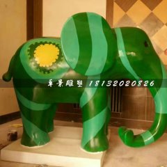 卡通小象雕塑，玻璃鋼彩繪動(dòng)物雕塑