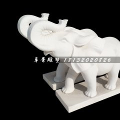 石雕大象，漢白玉象鼻向上大象