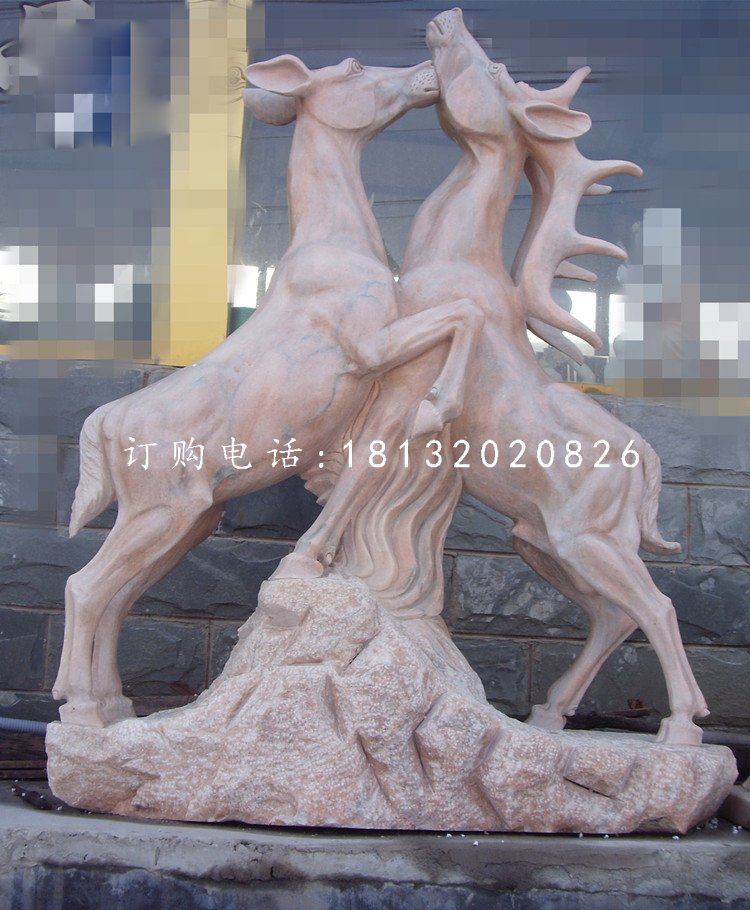 兩只鹿石雕，晚霞紅動物雕塑