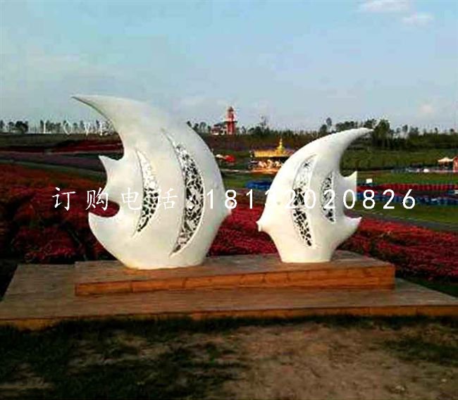 玻璃鋼抽象魚雕塑，公園景觀雕塑
