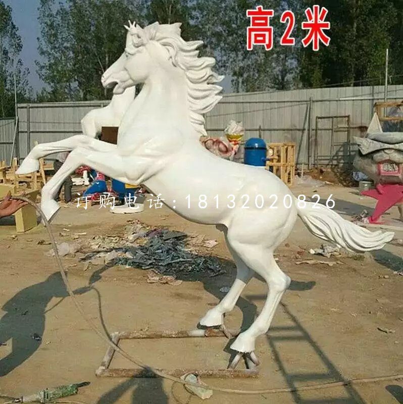 白色立馬雕塑，玻璃鋼動(dòng)物雕塑