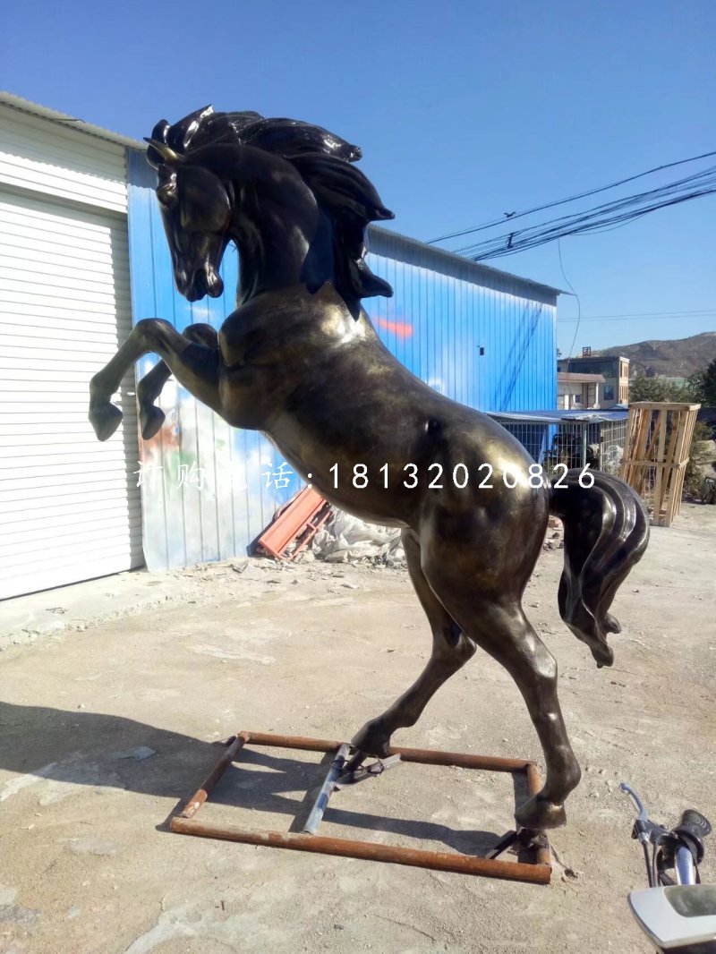 仿銅立馬雕塑，玻璃鋼動物雕塑
