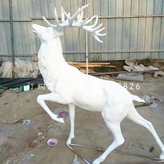 白色的鹿雕塑，玻璃鋼動(dòng)物雕塑