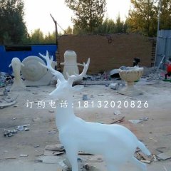 白色的小鹿雕塑，玻璃鋼動物雕塑