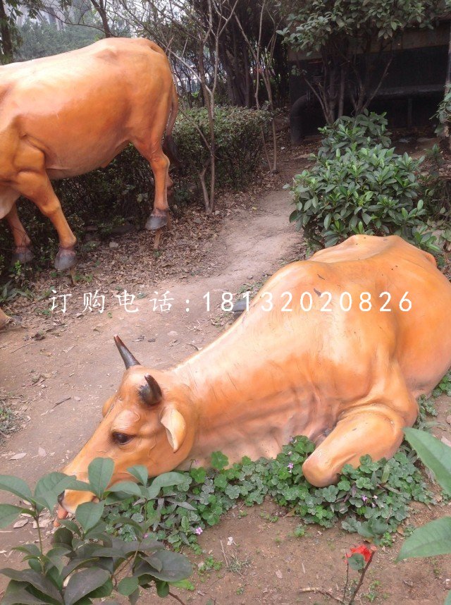 玻璃鋼黃牛，公園動(dòng)物雕塑