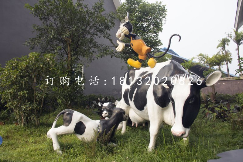 玻璃鋼奶牛雕塑，公園動物雕塑