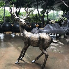 回頭鹿雕塑，玻璃鋼仿銅動(dòng)物雕塑