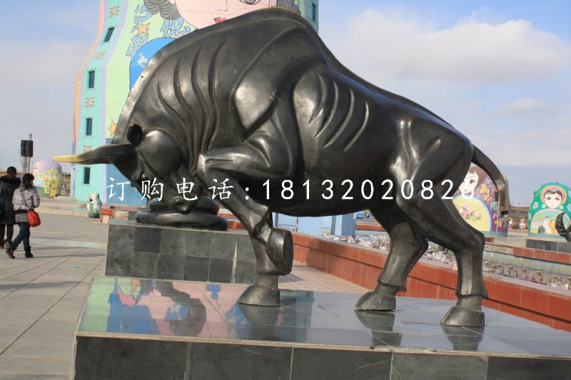 奔牛銅雕廣場銅牛動(dòng)物雕塑