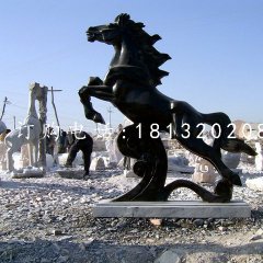 黑馬石雕，廣場(chǎng)黑馬雕塑