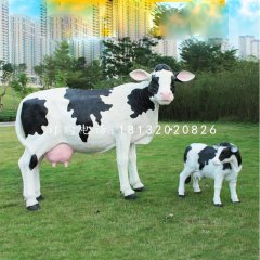 仿真奶牛雕塑，玻璃鋼仿真動物