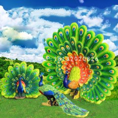 開(kāi)屏的孔雀雕塑，玻璃鋼仿真動(dòng)物