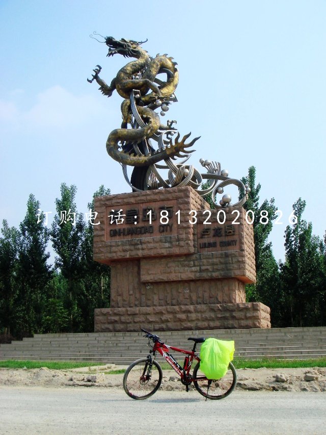 不銹鋼蛟龍出海，城市景觀(guān)雕塑