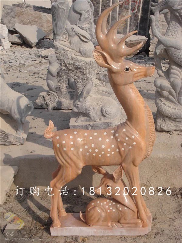 石雕梅花鹿雕塑，公園母子鹿雕塑.jpg