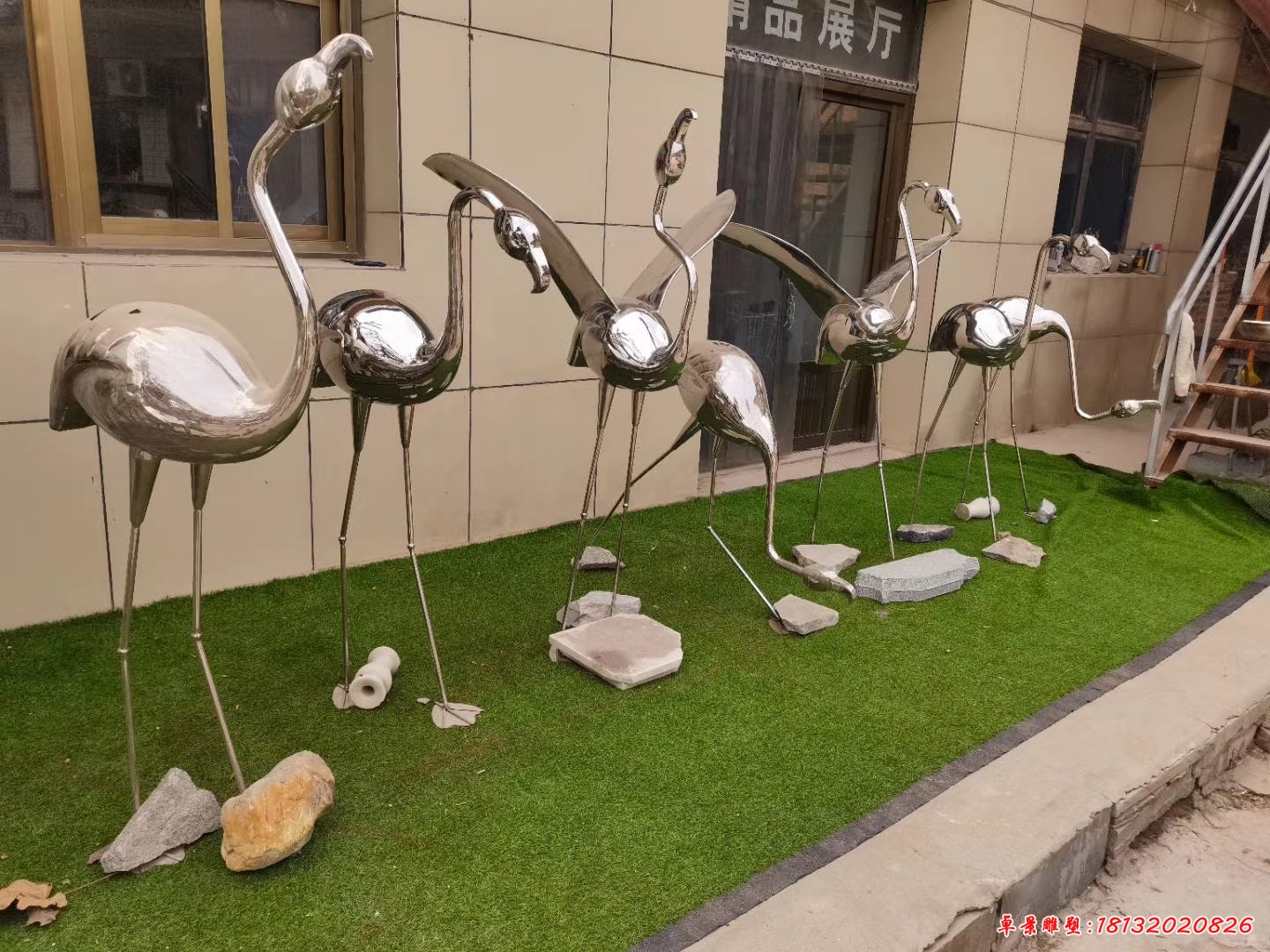 鏡面不銹鋼火烈鳥(niǎo)雕塑