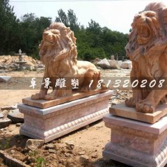 西洋獅石雕，趴著西洋獅雕塑