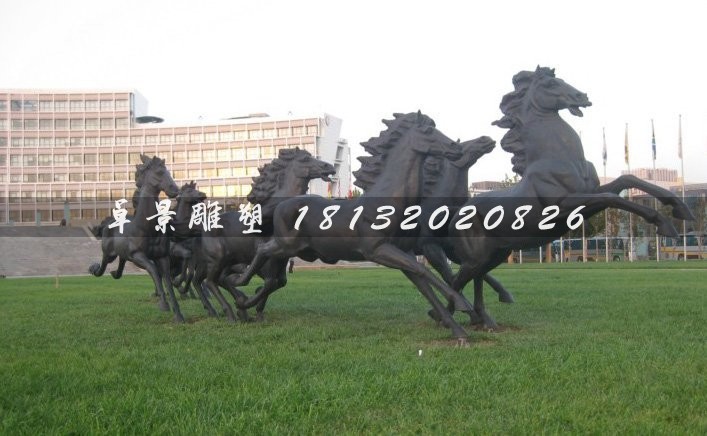 廣場銅馬雕塑，群馬銅雕