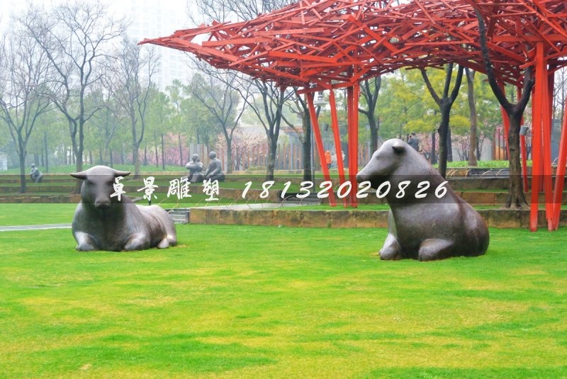 抽象牛銅雕，公園動(dòng)物銅雕