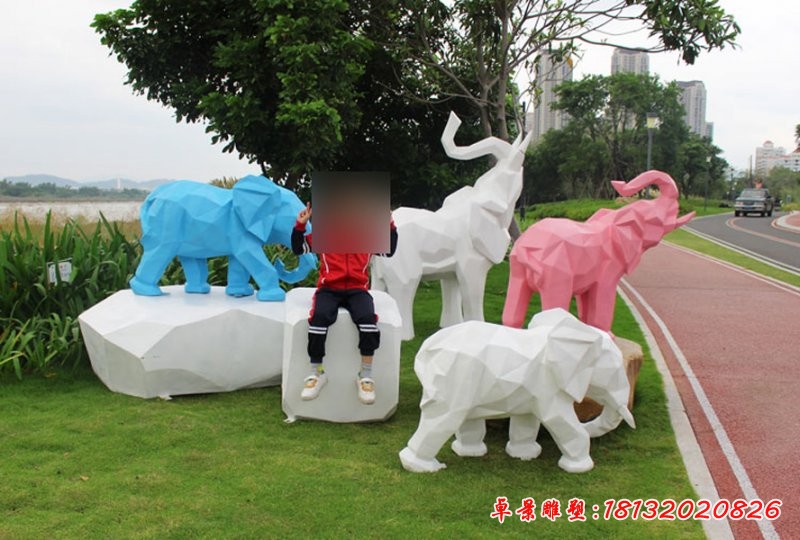 玻璃鋼粉紅小象雕塑，玻璃鋼抽象動(dòng)物雕塑