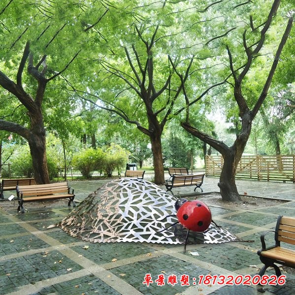 不銹鋼鏤空樹(shù)葉和瓢蟲(chóng)