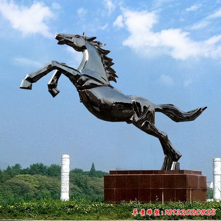 一往直前不銹鋼奔馬雕塑