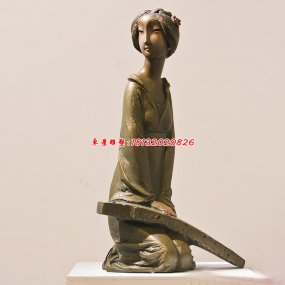 古銅美女塑像