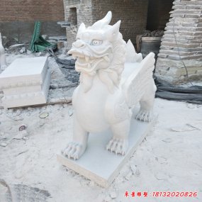 帶翅膀的神獸石雕