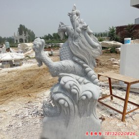 石雕龍吐水