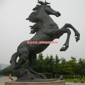 廣場(chǎng)銅雕馬