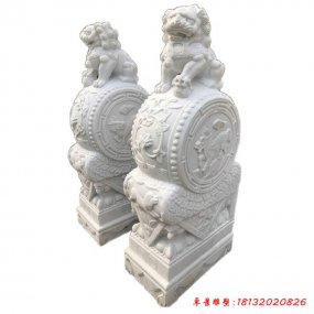 石雕獅子抱鼓