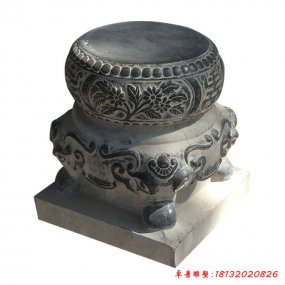古代庭院石凳