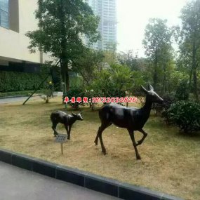 母子鹿銅雕