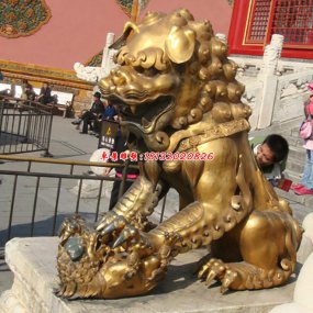故宮銅獅子雕塑