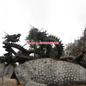 雙龍銅雕塑
