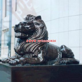 門口銅獅子