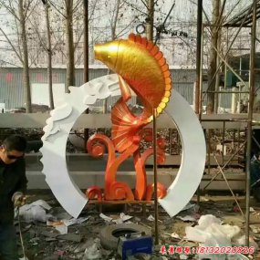 城市雕塑鯉魚